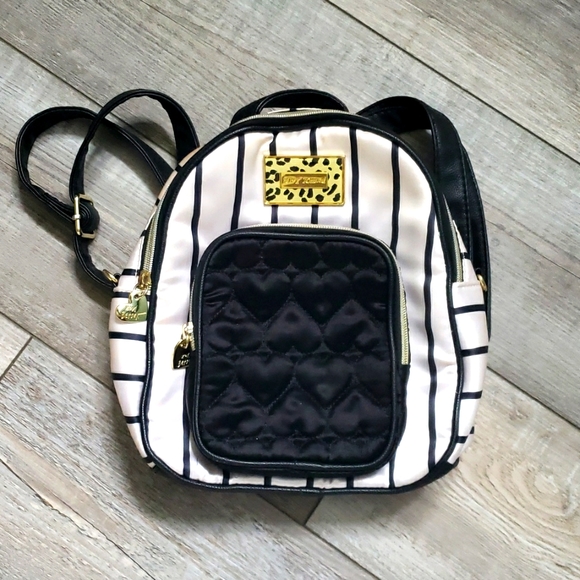 betsey johnson pug mini backpack HUGS IDEA Cute Print Purse for Women Girls Cute Leather Small Backpack Travel Shoulder Bags : Clothing, Shoes & Jewelry Betsey Johnson Pug Backpack Like